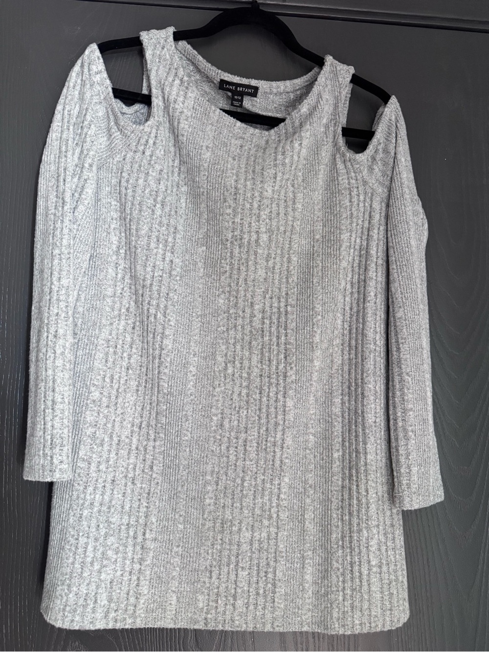 NWT Lane Bryant Light Gray Cold-Shoulder Ribbed soft sweater 10/12